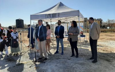Col·locada la primera pedra de la promoció de 124 habitatges de lloguer social que gestionarà la Fundació Nou Lloc a Cubelles